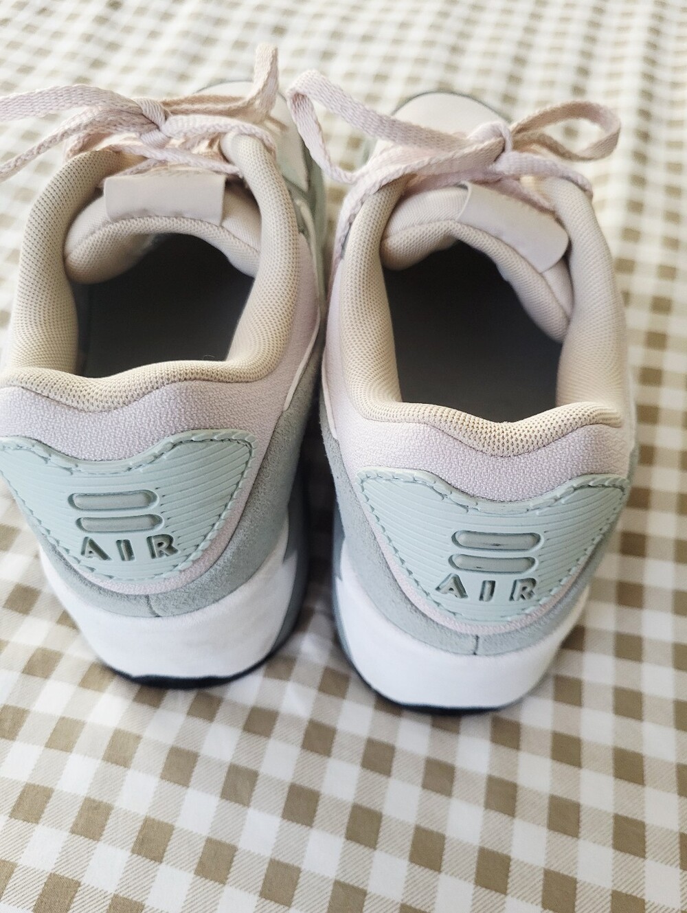 Nike Air Max 90 LV8 Sneakers, Sanddrift And Jade Horizon Colorway, Women's 9.5 - Picture 5 of 12
